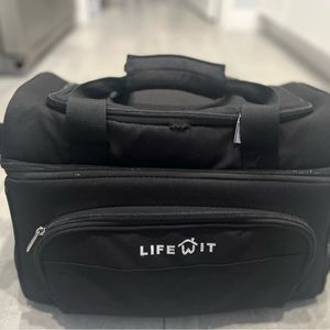 Back on market 😁 - Lifewit cooler bag